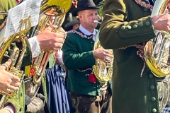 8658A082-0CA8-4FBF-ABBB-8E5E37F7A617